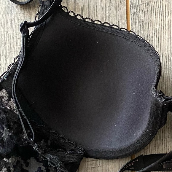 Victoria’s Secret Angels Ipex Underwire Bra, Black, 34B - Picture 11 of 15